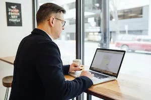 บทนำสร้างบริบทและภูมิหลังวิจัย
